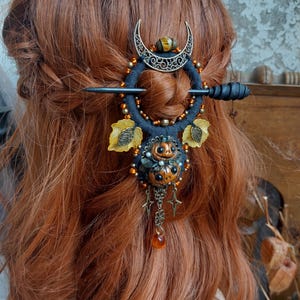 Whimsical Pumpkin Hair Pin: Autumn Witchy Hair Jewelry
