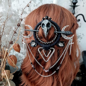 Raven Hair Pin: Witchy Crescent Moon Hair Barrette