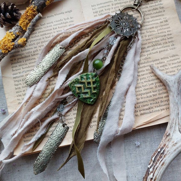 Fantasy key chain tassel, wizard belt chain, pagan belt chatelaine, witchy belt decor, fairy accessories, druid key chain