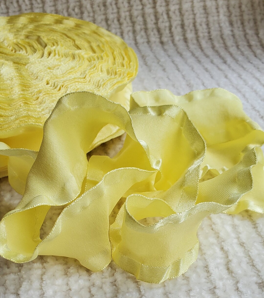 Satin Ruffle Ribbon 5 Yards of 1.5