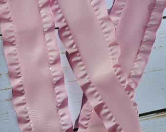 5 yards of 1.5" Double Ruffle Ribbon in Baby Pink
