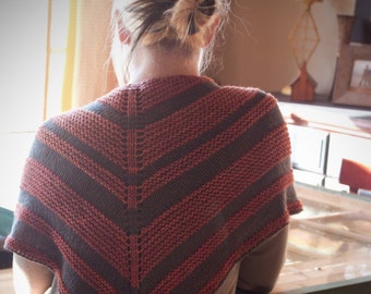 The Apple Picking Shawl - A Knitting Pattern