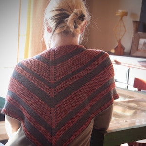 The Apple Picking Shawl - A Knitting Pattern