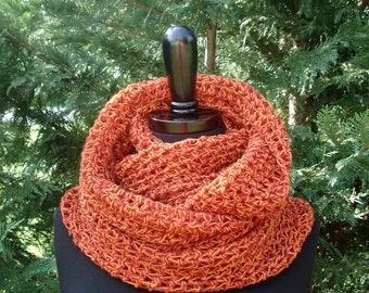 The Signature Herringbone Cowl - Crochet Pattern