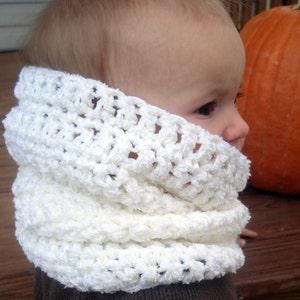 Snow Baby Cowl Crochet Pattern image 5