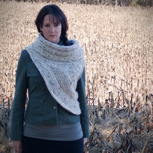 The Hunter Cowl A Knitting Pattern image 1