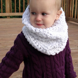 Snow Baby Cowl Crochet Pattern image 3