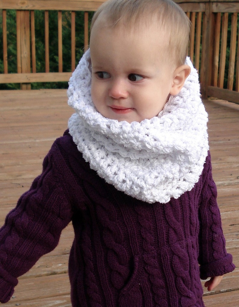 Snow Baby Cowl Crochet Pattern image 3