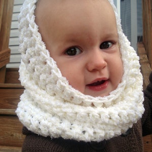 Snow Baby Cowl Crochet Pattern image 4