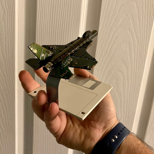 F35 built from Upcycled Computer Parts