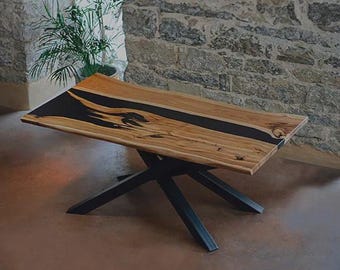 Piano del tavolo rettangolare in legno di acacia con rivestimento epossidico nero / Piano da pranzo con bordo vivo spettacolare / (personalizzabile)