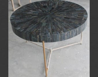 Piano del tavolo rotondo in pietra preziosa occhio di tigre blu / Piano del tavolino da caffè con mosaico radiale fatto a mano / (personalizzabile)