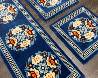Handmade Tibetan Wool Rug: Floral Medallion, Bhadohi Indian Carpet