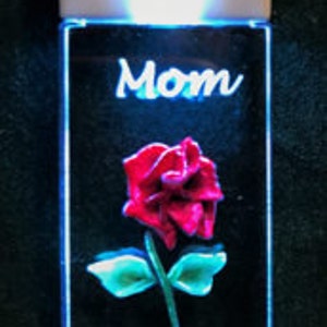 Mother&#39;s Day lighted Keychain gift for mom rose or nay flower engraved personalized