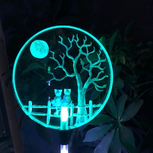 Cats solar garden stake lighted, hand carved for 3D detail, engraved gift, personalized free, cat lover gift, cat light