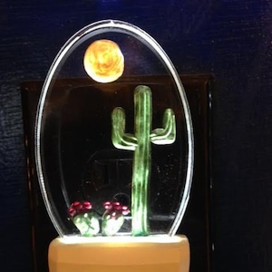 Cactus scene night light LED with 8 color options: white, blue, green, red, yellow, pink, light blue or color changing