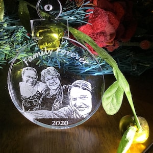 Family Photo ornament, lasting keepsake, heirloom memory, family photo, personalized gift, engraved photo, Christmas ornament, holiday gift