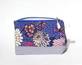 Liberty of London Zipper Pouch: Floral Notions Bag with Linen Base. Cosmetics, Essential Oils, Medications