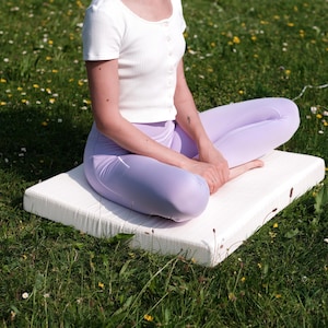 Grounding Meditation Mat / Earthing Cushion with Memory Foam for Posture and Energy Balance