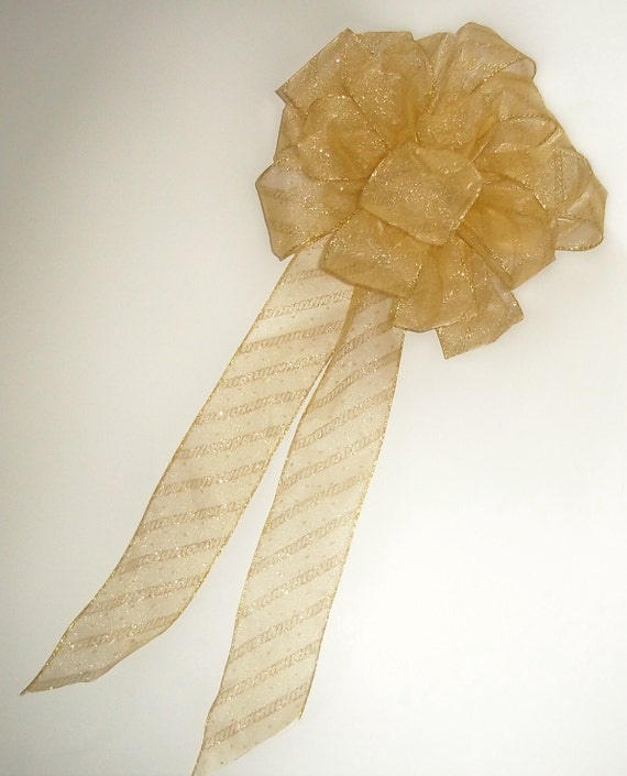 Items similar to Christmas Bows in Gold, Wreath Bows, Tree Topper Bows, Gold Bows, Christmas