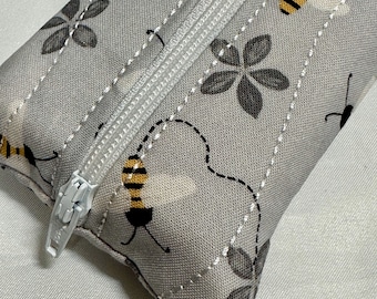Flowers Bees Gray Tissue Pouch/Zippered Tissue Kit/Toiletry Bag/Travel Tissue Case/Tampon Holder/Tissue Pouch/Pocket Size Tissue Holder