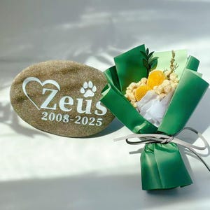 Custom Pet Memorial Stone, Dog or Cat Grave Marker, Pet Memorial Pebble, Dog Memorial Rock, Engraved Pet Tribute Gift, Rainbow Bridge Stone