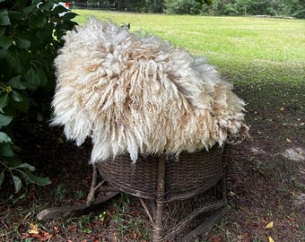 Handmade Felted Wool Fleece Rug Throw Natural Sheepskin Style Home Accent Decor