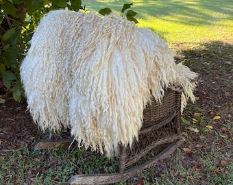 Luxurious Extra Long Locks Hand made Felted Fleece Natural Wool Throw Tansy