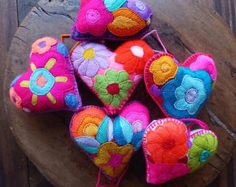 Hand made embroidered felt message heart Medium