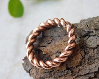 Handmade Twisted Copper Tensor Ring: Healing Energy Jewelry