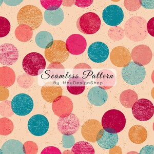 Puede incluir: Un patrón sin costuras con un fondo beige claro y círculos dispersos en tonos magenta, verde azulado, naranja y rosa claro. Cada círculo tiene una apariencia texturizada y estampada. El texto Seamless Pattern By MouDesignShop está centrado.