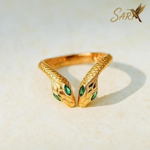 Adjustable snake ring with Emerald stone in 14K solid gold, Snake green birthstone jewelry, Animal ring, Mother&#39;s Day Gift, Gift for her