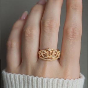 15 Años Crown 14k Solid Gold Ring, Quinceañera 15 Años Crown Oro Real, Sweet 15 Años Quinceanera Crown Ring, Sweet 15 Años Crown Ring