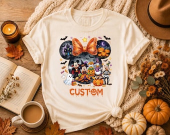 Camiseta personalizada de Halloween, camiseta de Halloween de Disney con amigos espeluznantes, camiseta de Halloween para viajes familiares de truco o trato con calabazas, camiseta mágica para vacaciones de Halloween.