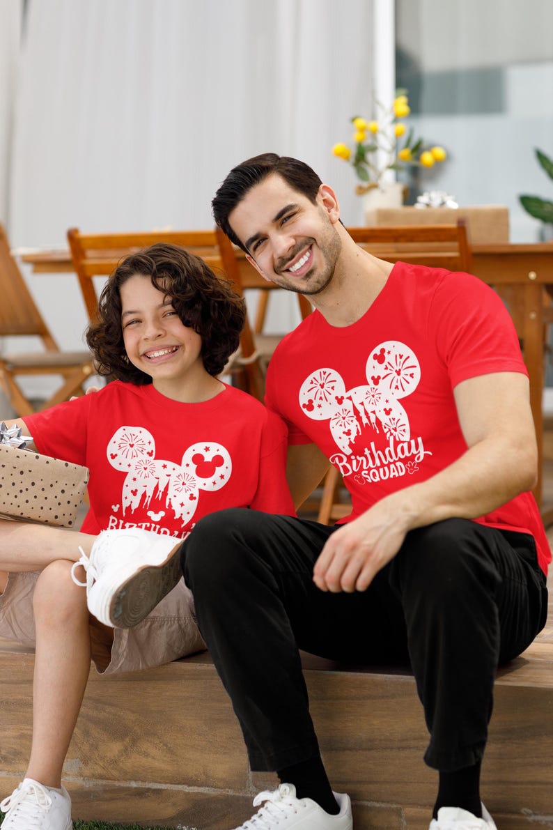 Camisetas de Disney Birthday Squad, camiseta de cumpleañera, regalo de cumpleaños de Disney, camiseta a juego de Disney, fiesta de cumpleaños, el mejor cumpleaños de la historia imagen 3