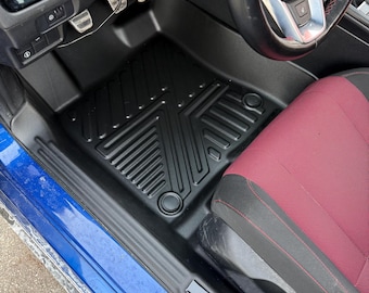 Honda Civic Gas Model with Rear Usb Ports 5D Floor Mats 2022-2026: Custom Fit, All-Weather TPE Liners