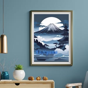 以下が含まれることがあります： 青と白を基調とした、富士山、五重塔、満月を描いたスタイリッシュなイラストの額入りアートプリント。「Fujiyama」の文字が青い筆記体で書かれています。