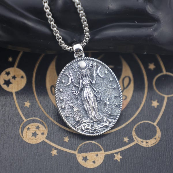 Hecate Triple Moon Goddess Necklace – 925 Sterling Silver Wiccan Amulet of Power & Protection, Witchcraft Jewelry Gift for Women