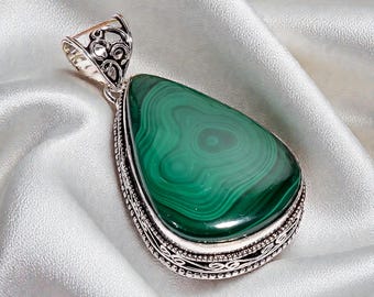 Green Malachite Stone in 925 sterling Silver Pendant, Pear vintage style necklace for her