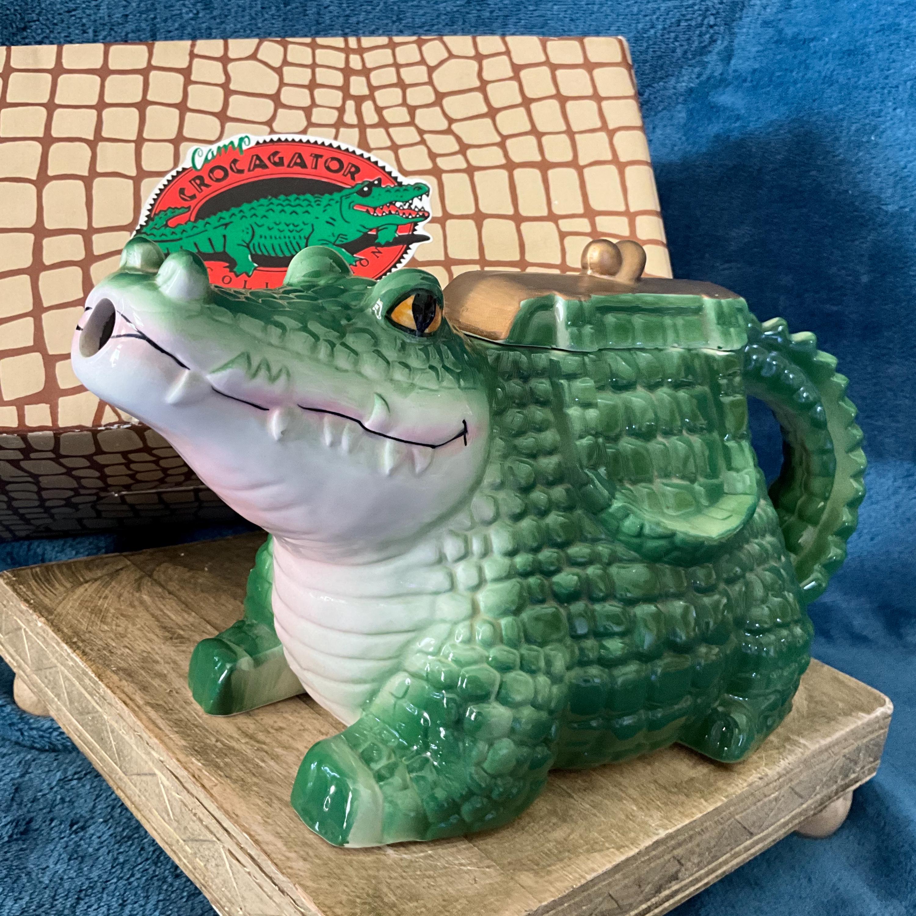 ビンテージ ティーポット、未使用、新品。販売元から箱入りで発送