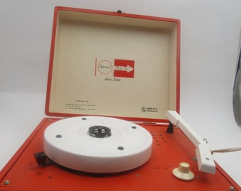 Vintage Imperial Partytime 4 Speed Portable Record Player model 100