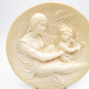 Madonna Beata Collectible Alabaster Plate #6198 Studio Dante Di Volteradici