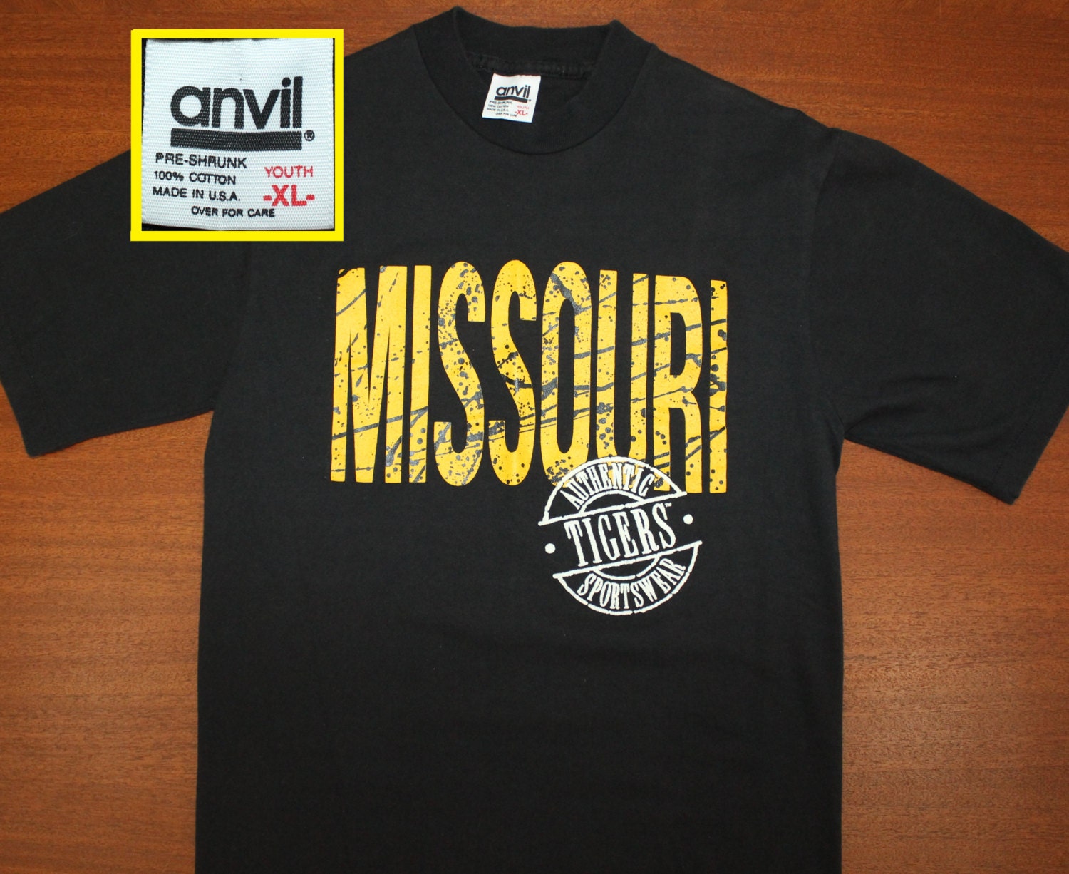 University of Missouri Tigers Vintage T 