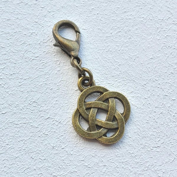 Antique Bronze Celtic Knot Clip on Charm with Lobster Clasp, Stitchmarker, Zipper, Planner Charm