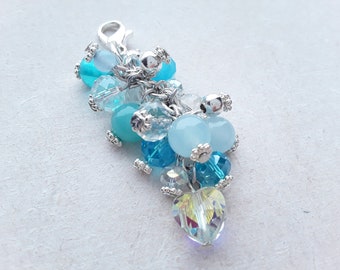 Clip de perle de cluster bleu sur charme avec fermoir à homard argenté, charme de porte-clés, charme de sac, charme de planificateur, cadeau