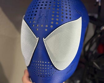 PHYSICAL PRINT Sym McFarlane Faceshell