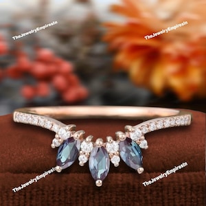 Vintage Alexandrite Curved Wedding Band Diamond Gold Matching Band Moissanite Bridal Ring Stacking Band promise Ring Handmade Jewelry Gifts