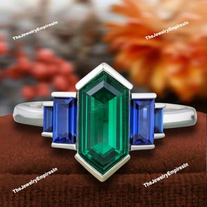 Hexagon cut Emerald engagement ring Unique Rose gold ring Baguette cut Emerld ring Vintage Art deco Bridal wedding anniversary ring for her