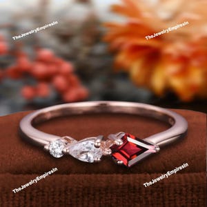 Vintage Red Garnet Engagement Ring,Kite Cut Gems,Art Deco Moissanite Wedding Band,3 Stone Unique Women Bridal Promise Ring,Rose gold ring