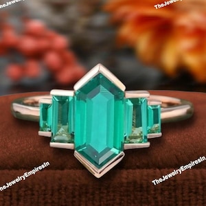 Hexagon cut Emerald engagement ring Unique Rose gold ring Baguette cut Emerald ring Vintage Art deco Bridal wedding anniversary ring for her